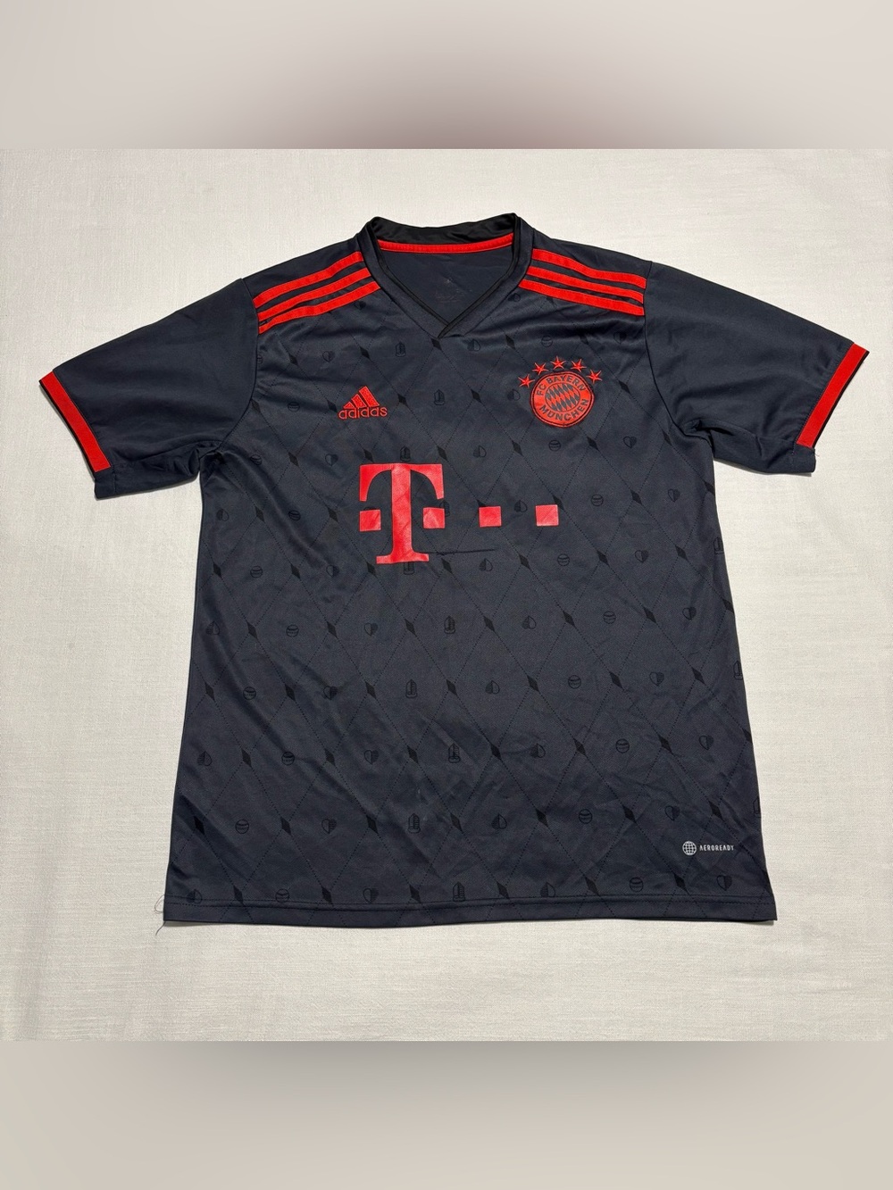 Adidas Bayern Munich 2022/23 Third Jersey “12th Man” Fan Jersey | Black | Large